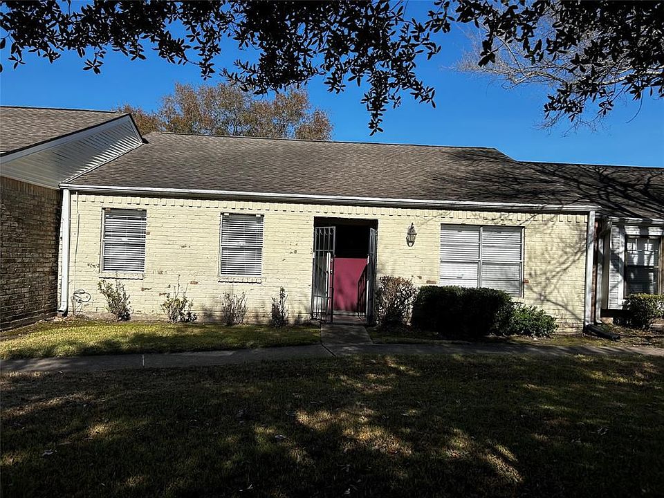 1st image of 8950 Wilcrest Dr