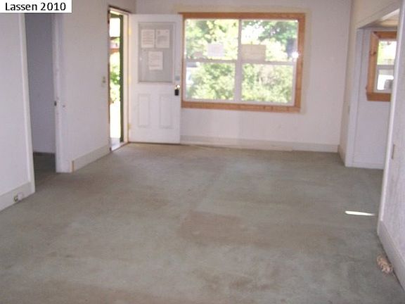 3rd image of 321 Delwood St