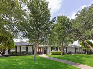 6848 Heatherknoll Dr, Dallas, TX 75248