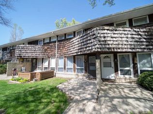 27 S Lakewood Gdns, Madison, WI 53704