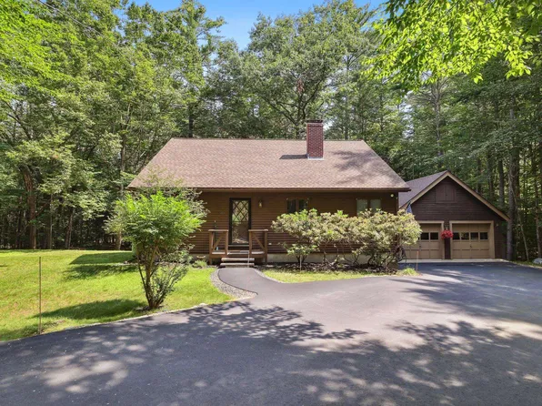240 Fort Point Road, Alton, NH 03810