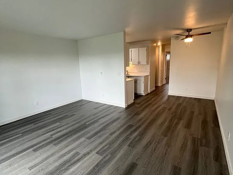 Vuemont - Renovated Modern Apartments - Renton — Photo 6