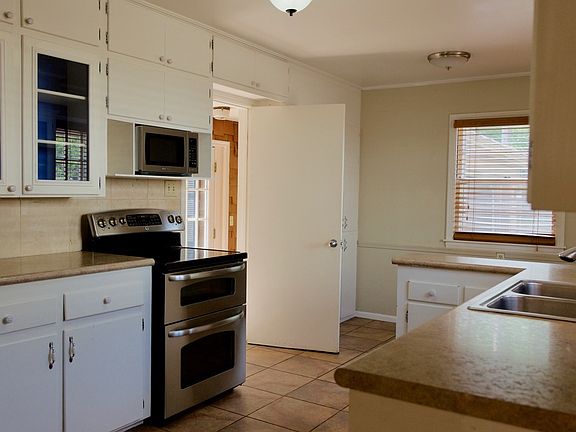 4th image of 429 E Meyer Blvd #Meyerbe429