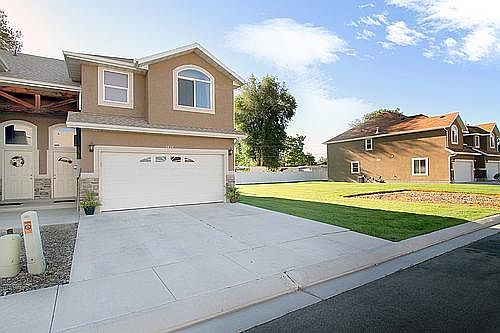 1st image of 3424 S Acord Meadows Pl