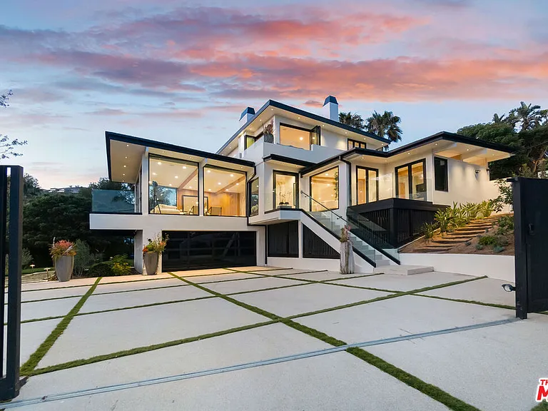 27187 Sea Vista Dr — Photo 2