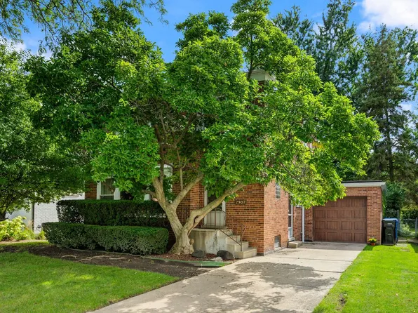 2907 W Bryn Mawr Ave, Chicago, IL 60659
