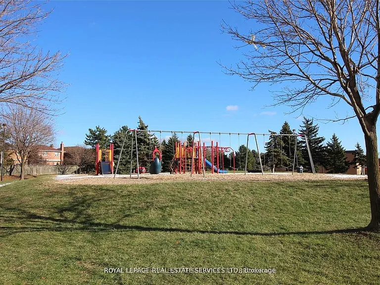 4699 Glen Erin Dr #906 — Photo 30