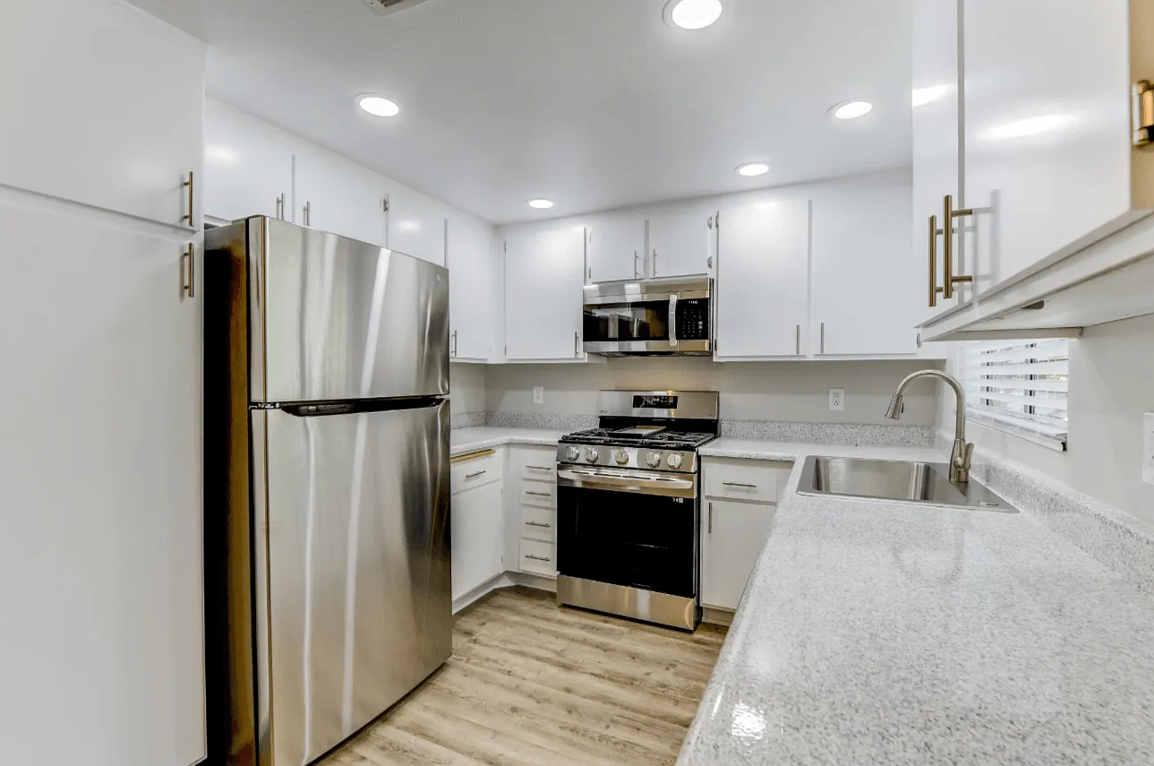 Gladstone Ridge Apartments — Photo 2