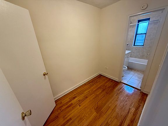 3rd image of 14435 35th Ave #5G