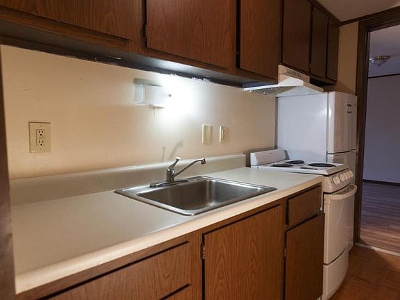 4th image of 930 N Ella St APT 41