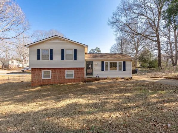 128 Buckey Ct, Simpsonville, SC 29680