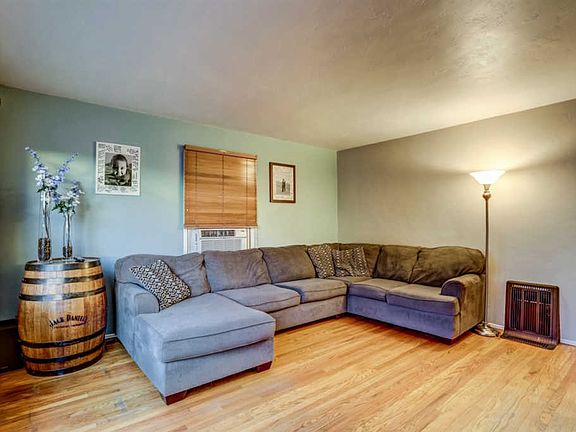 5th image of 7217 Princeton Ave