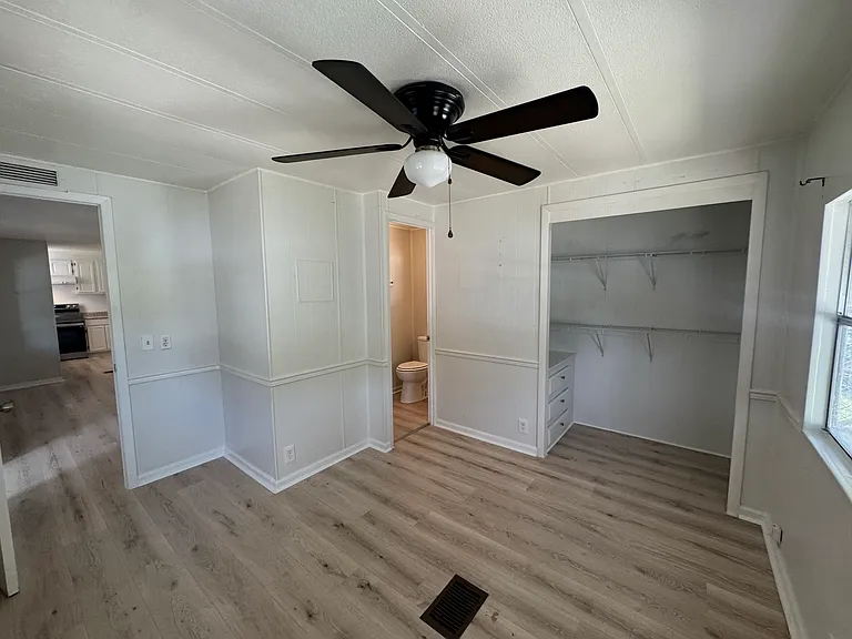 4152 Richmond Ave — Photo 7