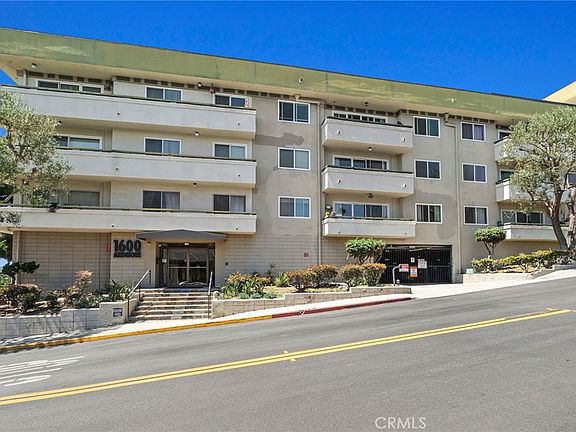 2nd image of 1600 Ardmore Ave Unit 417