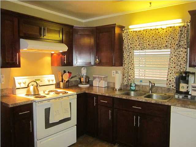 1st image of 437 Forest Hills Dr