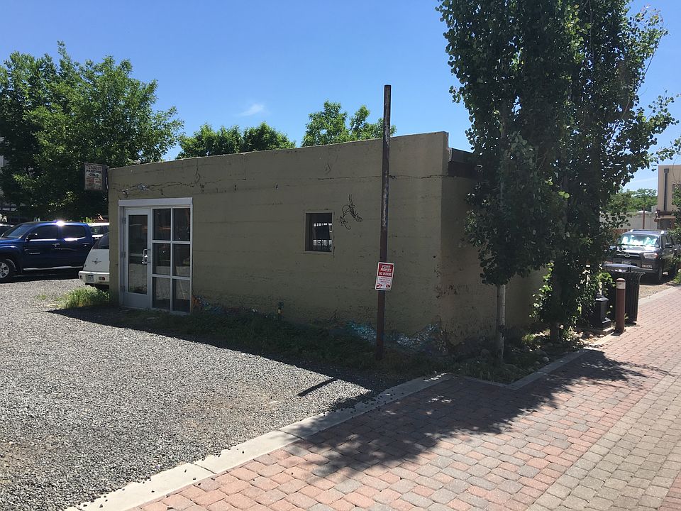 1st image of 221 Jefferson St