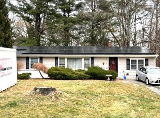 16 Adam Wheeler Ln, Holliston, MA 01746