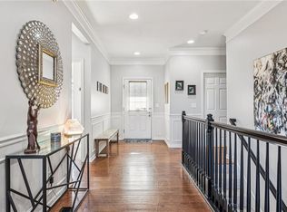 1022 SW Cheshire Dr, Lees Summit, MO 64083