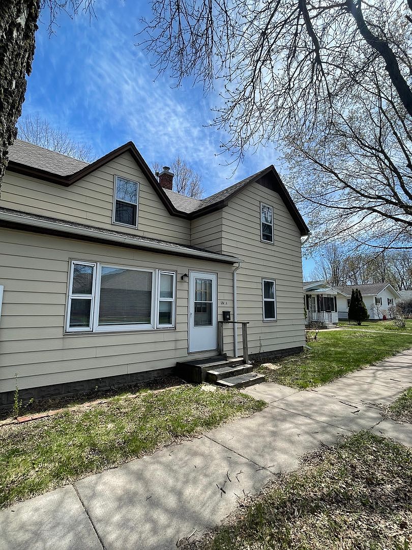1614 1/2 Tainter St 1614, Menomonie, WI 54751 Zillow