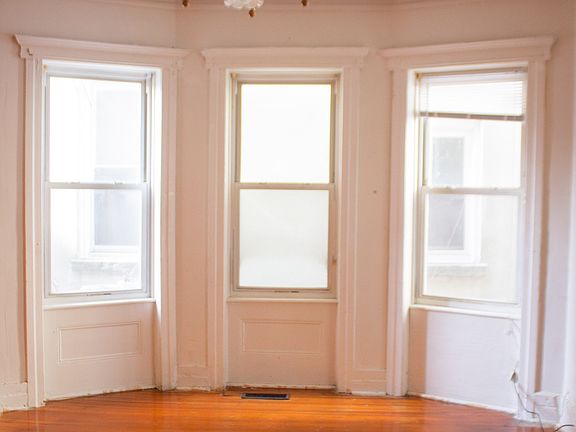 5th image of 123 Clifton Pl