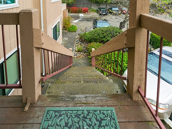 4th image of 7964 Arcade Lake Ln