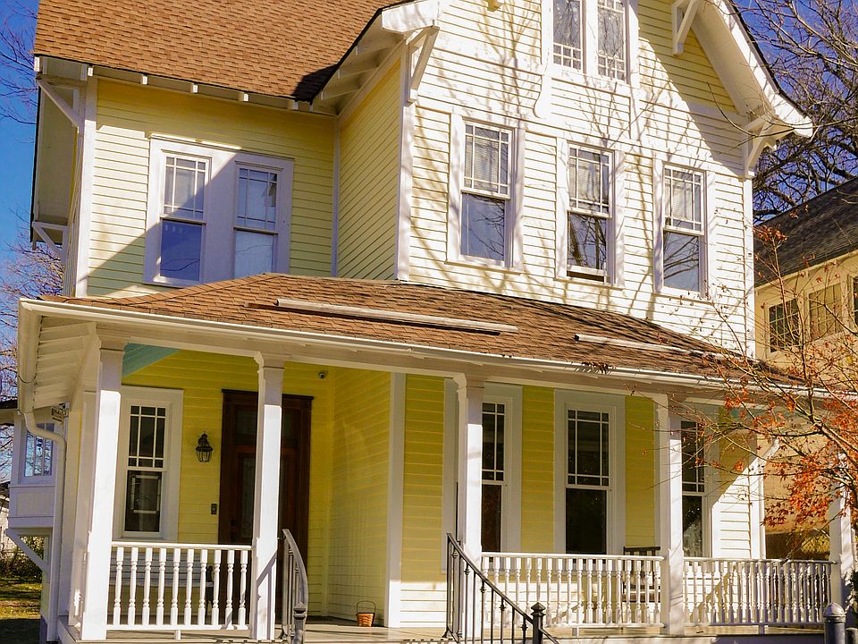Victorian Home For Rent