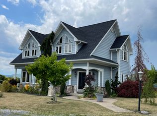 150 Bumble Bee Ln, Beech Creek, PA 16822