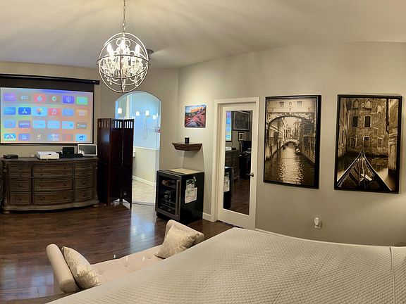 3rd image of 6608 W SAGUARO PARK Lane