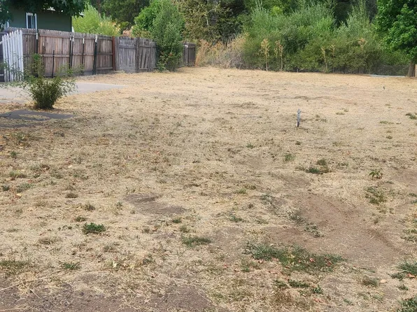20438 Shasta St, Burney, CA 96013