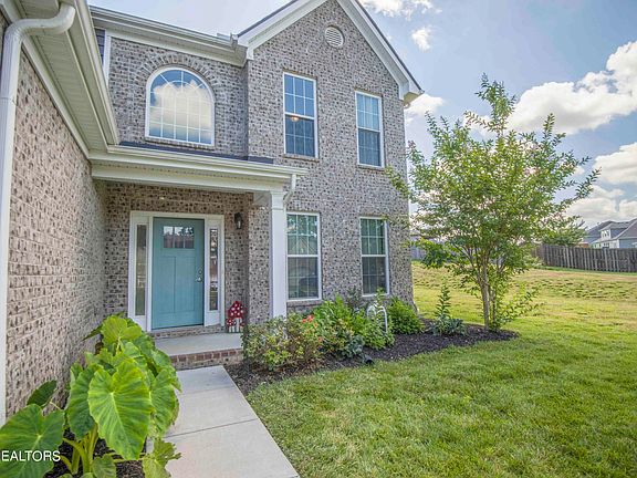 3rd image of 2636 Timber Highlands Ln