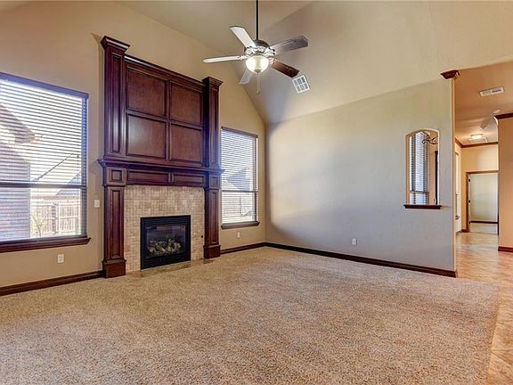 3rd image of 9209 SW 30th St