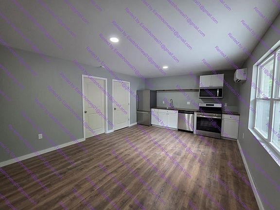 5th image of 105 Jeffery Ln APT 2