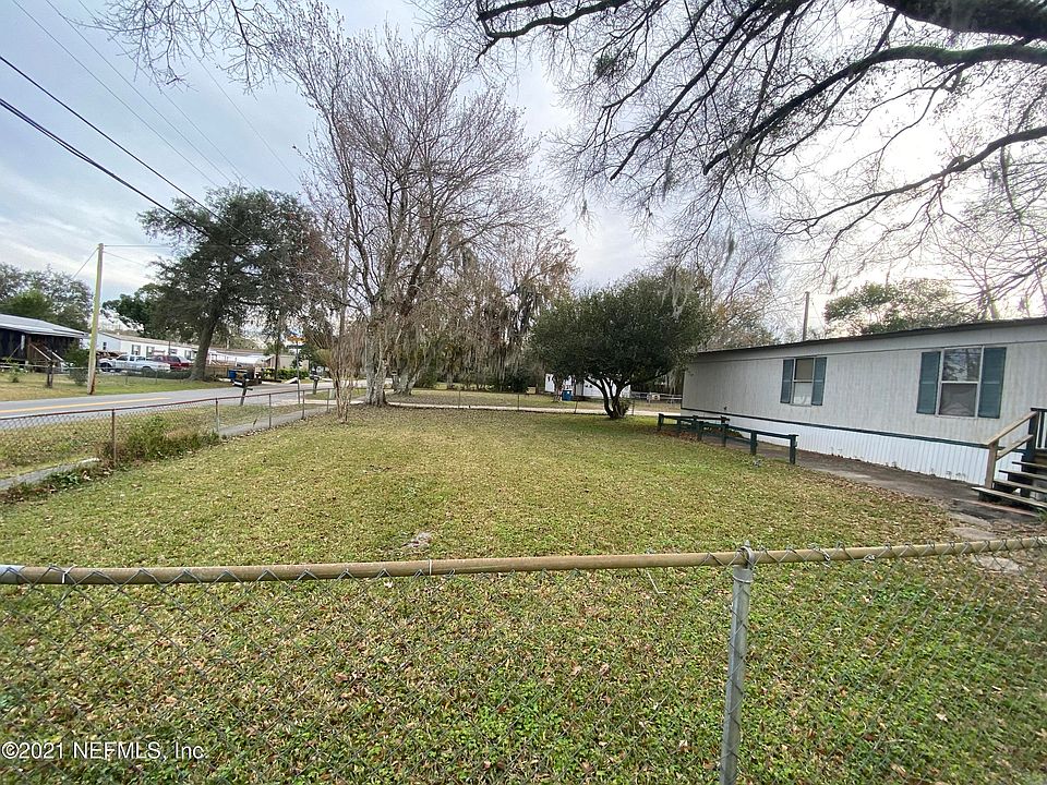 2nd image of 634 Brookview Dr N