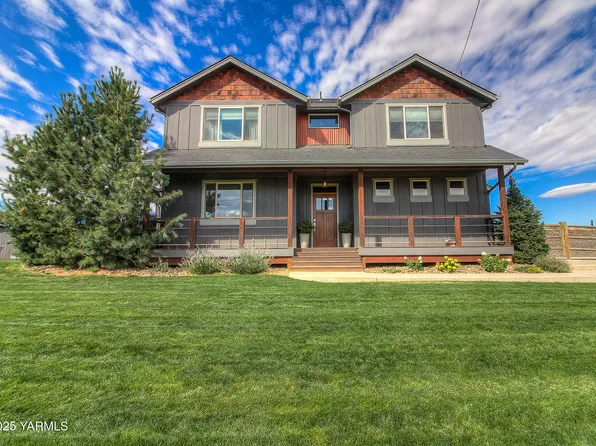 712 S 96th Ave, Yakima, WA 98908