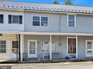 10 S Railroad St, New Ringgold, PA 17960