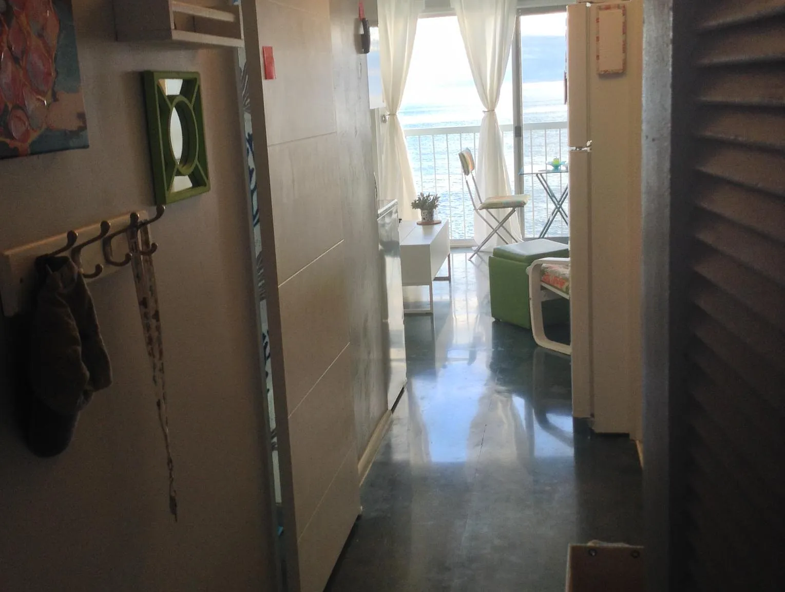 1 bed, 412 sqft, $2,400 — Photo 3
