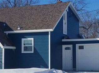 1014 1st St N, New Ulm, MN 56073