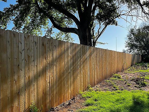 Privacy Fence
South side