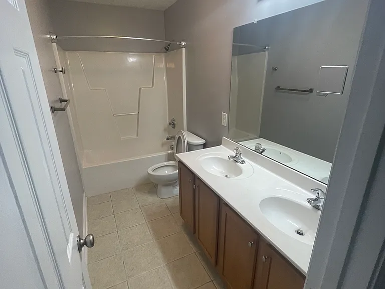 2nd Bathroom
