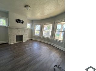 1066 E 145th St #1, Cleveland, OH 44110