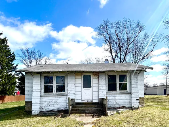 1225 S Lake Park Ave, Hobart, IN 46342