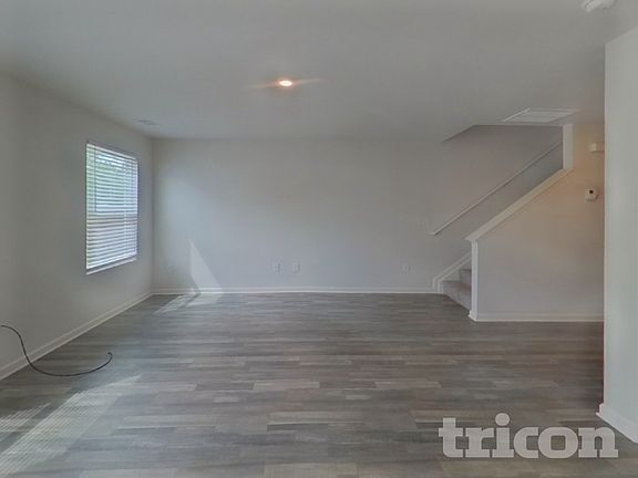 4th image of 507 Dayspring Dr