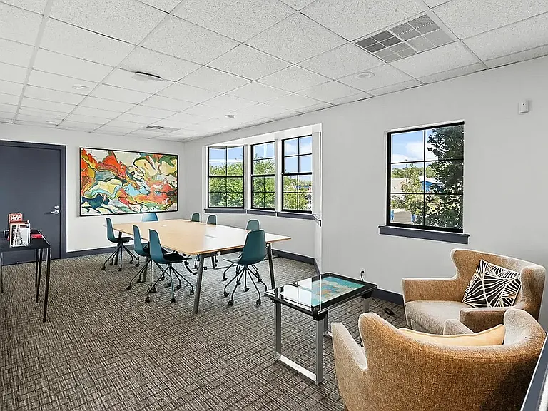Cottonwood Apartments Collaborative Workspace