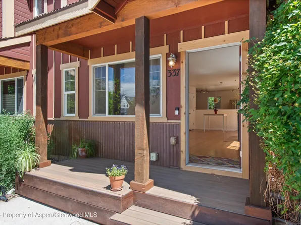 337 Cleveland Pl, Carbondale, CO 81623