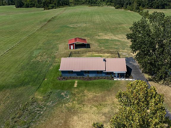 2nd image of 1131 Speights Rd