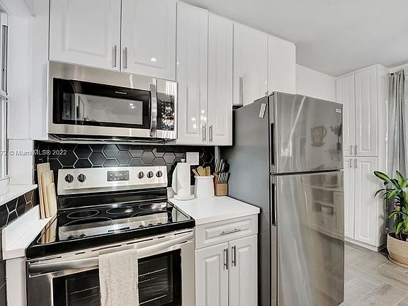 5th image of 2523 McKinley St #1