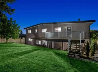 368 Montroyal Blvd #1, North Vancouver, BC V7N4E5