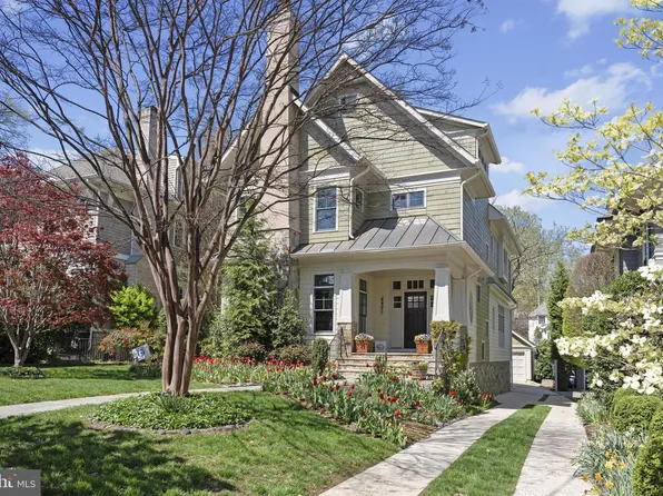 4421 Lowell St NW, Washington, DC 20016