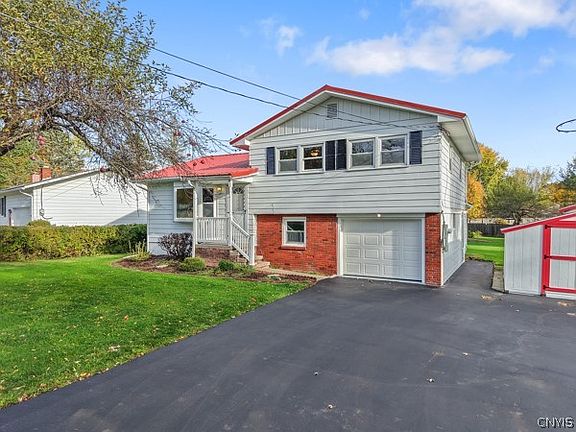 3rd image of 74 Dewey Dr