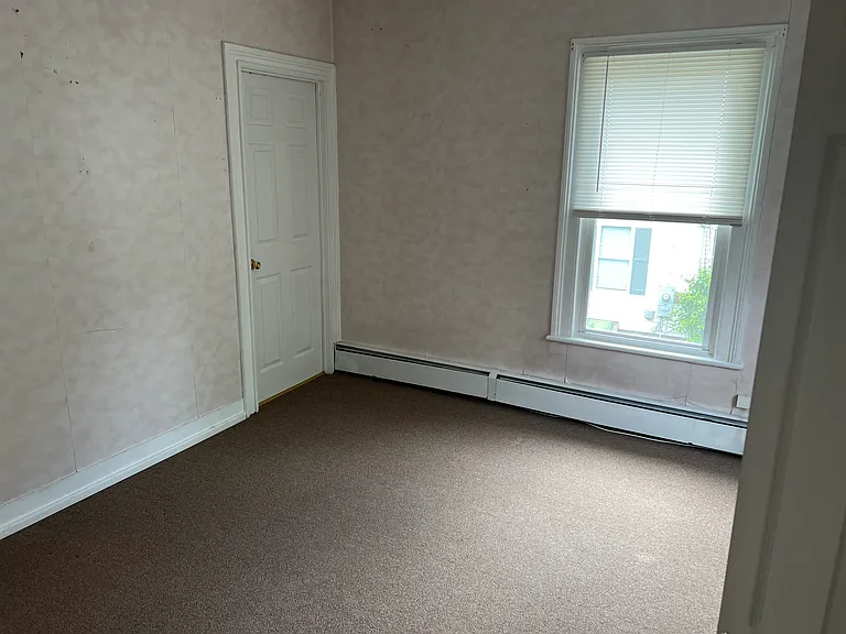 150 Scott St #1 — Photo 9